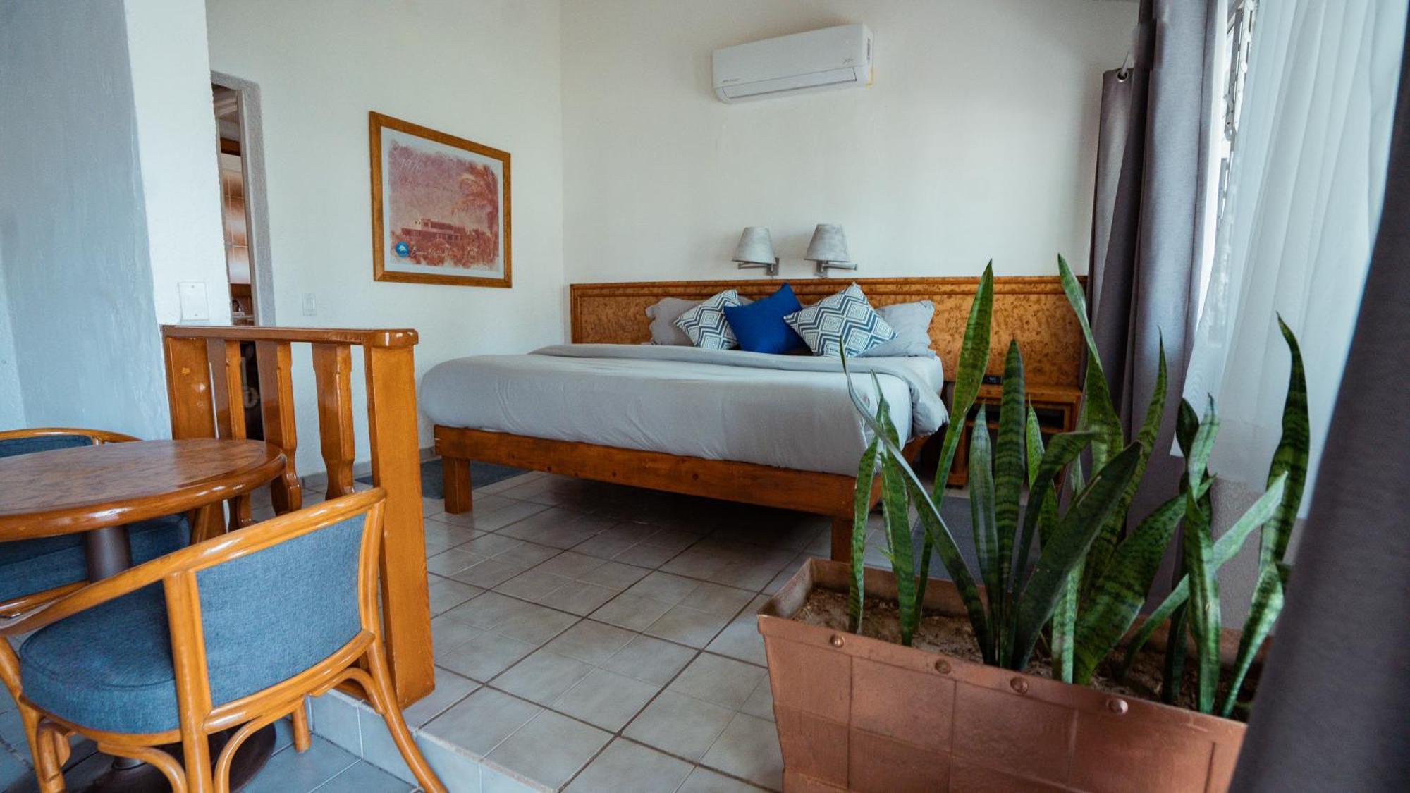 Buena Vista Oceanfront & Hot Springs Resort Buenavista  Rom bilde